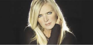 Wear Grey Like a Princess–Kate Middleton and Her Amanda Wakeley Dress