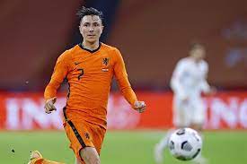 Tot op heden staat zijn teller op zes minuten, maar de twaalfvoudig international ziet. Steven Berghuis Met Oranje Gelijk Tegen Spanje