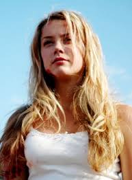 Amber heard as mandy lane, a shy and pensive teenager at her rural texas high school. All The Boys Love Mandy Lane Cast Members List Famousfix