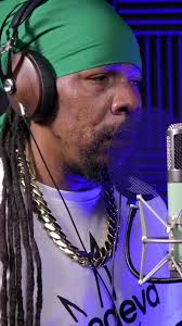 Turbulence & Derrick Sound: Knock Knock