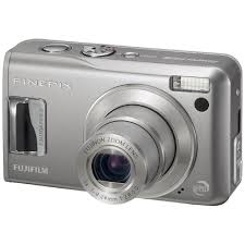 This sony compact 4k digital camera features image stabilization for clear shots while walking, and automatic exposure tracks and illuminates faces for consistency in various lighting conditions. Fujifilm Finepix F31fd Best Pocket Camera Finepix Fujifilm Finepix Digital Camera