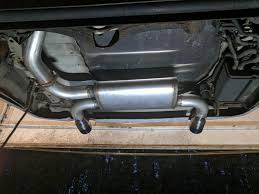 5thgen Nissan Maxima With Dual Custom Exhaust