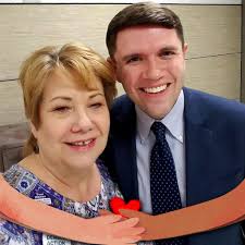 What do you think it currently costs to have someone build you a house per  Square foot?