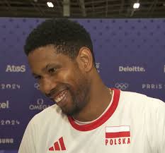 Przy 14:11 trener powiedział mi: <<Wilfredo potrzebujmy cię, to jest twój  moment>>. Pierwsza piłka nieskończona, druga piłka nieskończona i mówię  wtedy do Pana Boga: <<To jest ten moment, musimy to skończyć!>>, no