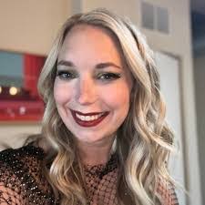 Kimberly Swinney's Instagram, Twitter & Facebook