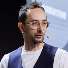 As speakers and writers, we're bombarded with lists of dos and don'ts. But… 