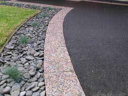 Permaloc's patented asphaltedge is the only product specifically designed to be installed and perform as an integral restraint system for asphalt. 20 Feature Edging Decorative Designs Xlasphalt Asphalt Driveways Melbourne Xlasphalt Asphalt Driveways Melbourne