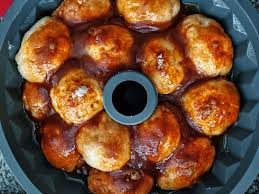 Easy Apple Pie Monkey Bread With Praline Sauce - Dash Of Jazz