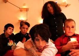 Etf Max Green Wiff Short Hair Short Hair Styles Ronnie Radke Photo Escape