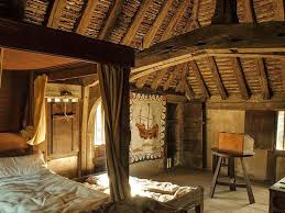 A Bedroom In The 15th Century Bayleat Farmhouse At The Weald And Downland Museum Medieval Bedroom Medieval Houses Wattle And Daub