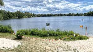 Ärger wegen Nacktbadenden am Baggersee Spöck bei Karlsruhe