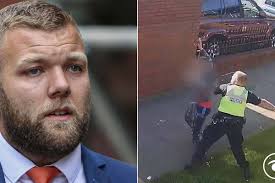 Watch: Police Officer caught