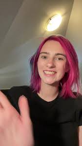 Divertida Encuentro con Nina Dobrev