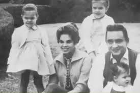 According to daily mail, vivian liberto believed herself to be of sicilian, german and. Vivian Liberto 8 Things To Know About Johnny Cash S First Marriage
