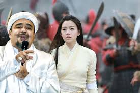 Alasannya karena harta benda bisa habis, namun ilmu akan menjaga dirimu dan tak akan pernah habis meskipun diberikan kepada orang lain, justru ilmu. Habib Riziek Dan Auw Yang Hong Dalam Kisah Pendekar Rajawali Halaman All Kompasiana Com