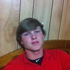 Travis Mcnett's Instagram, Twitter & Facebook