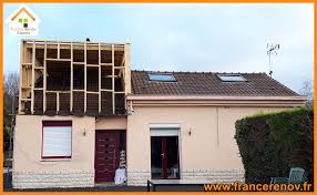 Surelevation Ossature Bois A Neuville En Ferrain En 2020 Toiture Maison Ossature Bois Maison Style