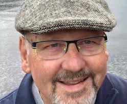 They found a beautiful spot for some good friends to rest