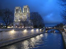 Epingle Par Jobs Alert Sur Ile De La Cite Paris Voyage Europe Endroits A Visiter Meilleurs Lieux De Vacances