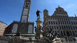 Augsburg was the home of two patrician families that rose to great prominence internationally, replacing the medicis as europe's leading bankers, the fugger and the welser families. Augsburg S Historical Water System Granted Unesco World Heritage Status Dw Travel Dw 08 07 2019