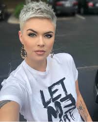 She Is So Beautiful Kurzhaarschnitt Trend Kurzhaarschnitt Kurzhaarschnitte
