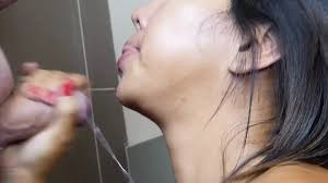 แตกใส่หน้ากูและฉี่ในปากกู