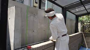 ブロック塀からコンクリート打放し風へ塗り替えました 外壁外兵衛 ブロック塀をオシャレに塗り替える 塗装より ジョリパットや珪藻土 コンクリート打放し 漆喰が面白い コンクリート塀 rc でも大丈夫 ブロック塀 塀 コンクリート