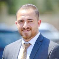 100+ perfiles de «Dweik»