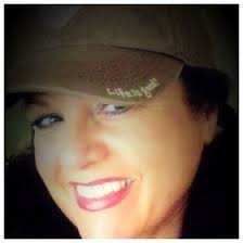 Sandy Escobar (snugglemomma)