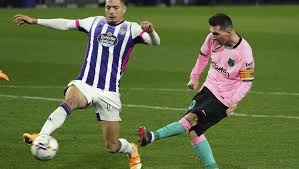 El fc barcelona ha anunciado que no contará con lionel messi para el enfrentamiento ante el eibar, debido a que el argentino se recupera de una dolencia en su tobillo derecho. El Barca Dice En Un Comunicado Que Messi Esta Tocado En Un Tobillo