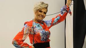 #helena vondráčková #waldemar matuška #czechoslovak #czech #czechoslovak music #czech music #czechoslovak singer #czech singer #my screenshots. Helena Vondrackova Pokracuje V Turne Zakonci Ho Vanocnim Koncertem Idnes Cz