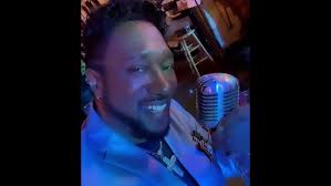 DWIGHT DILLON SEMINARIO.