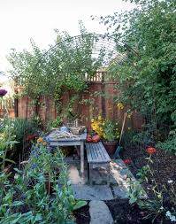 Look no further than the beautifully simple metal plant supports that tina provides at plant supports in worcestershire. Everything You Need To Know About Arbors Gardenista