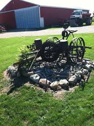 Pin By Katie Chunko On Around The House Front Yard Landscaping Diy Farm Yard Garden Yard Ideas