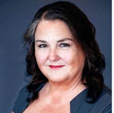 Teresa Bernhardt's Instagram, Twitter & Facebook