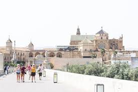 Madrid é uma cidade grande, a maior da espanha e a capital do país. Madrid A Sevilha Ronda Costa Del Sol Excursao De 3 Dias Com O Hotel 2021