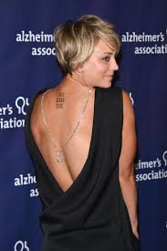 In Need Of Some Namaste Kaley Cuoco Spends Hours At Yoga After Split Kaley Cuoco Enjoy Girl Celebrity Pictures