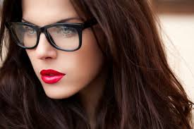 6 Essential Makeup Tricks You Need to Know if You Wear Glasses