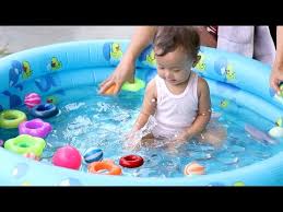 Mainan kolam renang anak bestway 122 cm plus pompa kolam mandi bola ocean pool keranjang mandi bola kado anak cewek cowok kolam bayi bak mandi bayi. Unboxing Mainan Anak Bayi Lucu Kolam Renang Bundar Baby Swimming Pool And Kids Ø¯ÛŒØ¯Ø¦Ùˆ Dideo