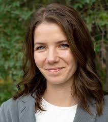 Amanda Koch's Instagram, Twitter & Facebook