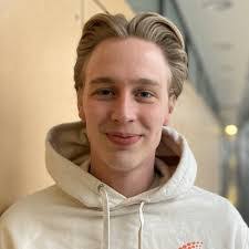 Lilly Goetz's Instagram, Twitter & Facebook