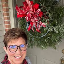 What are lodging options in Charleston for families with a hospitalized  member?