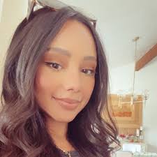 TW: You might feel old today ! 😭🥺 I love watching my not so little  anymore Cleo shine ✨ I'm always here to remind her that she wears a CROWN a  big