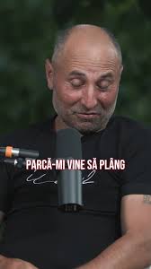 🛸 E o pasăre? E un avion? Nu, este o sferă roz gigant care a luat cu asalt  platformele de social media din România. Însă Nibiru Universe este mult mai  mult de