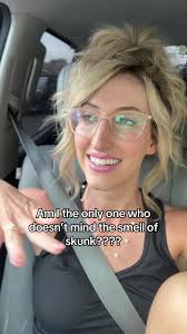 Unusual Love for Skunk Smell: Are You With Me?