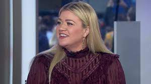 The kelly clarkson show is the critically acclaimed, uplifting daytime destination for humor, heart and connection featuring emmy® award winning talk show host, grammy® award winning artist and america's original idol, kelly clarkson. Kelly Clarkson Dishes On Her New Talk Show