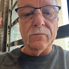 Hello, beautiful woman, I'm divorced and Spanish. Happy birthday ❤️