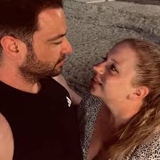 7 years and still nothing compares ! It really was an amazing ride watching  this series. Even though I already knew how it would end I couldn't stop  myself from shedding tears,