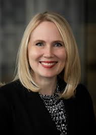 Kelly Mooney's Instagram, Twitter & Facebook