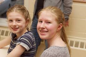 Youth Ending Hunger Club sponsors community dinner